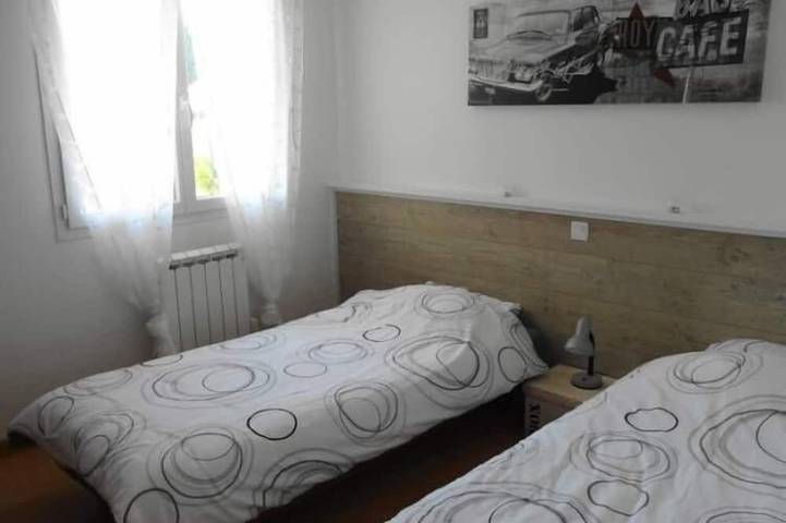 Location de vacances pour 6 personnes, avec terrasse et jardin à Saint-Paul-en-Born - 4