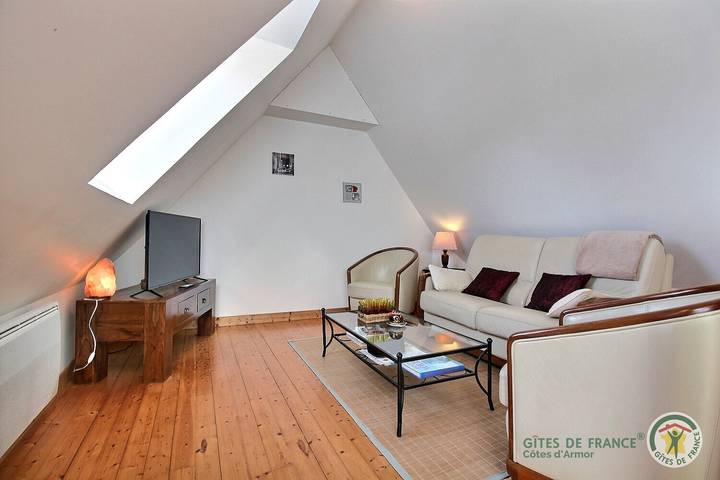 Gîte pour 4 personnes, avec jardin et terrasse à Pleumeur-Bodou - 4