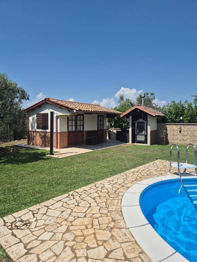Casa vacanza per 2 persone, con giardino e piscina nonché panorama in Umbria