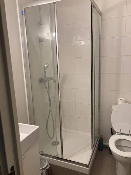 Appartement entier, Two-Bedroom Apartment in Fontainebleau, Seine-et-Marne