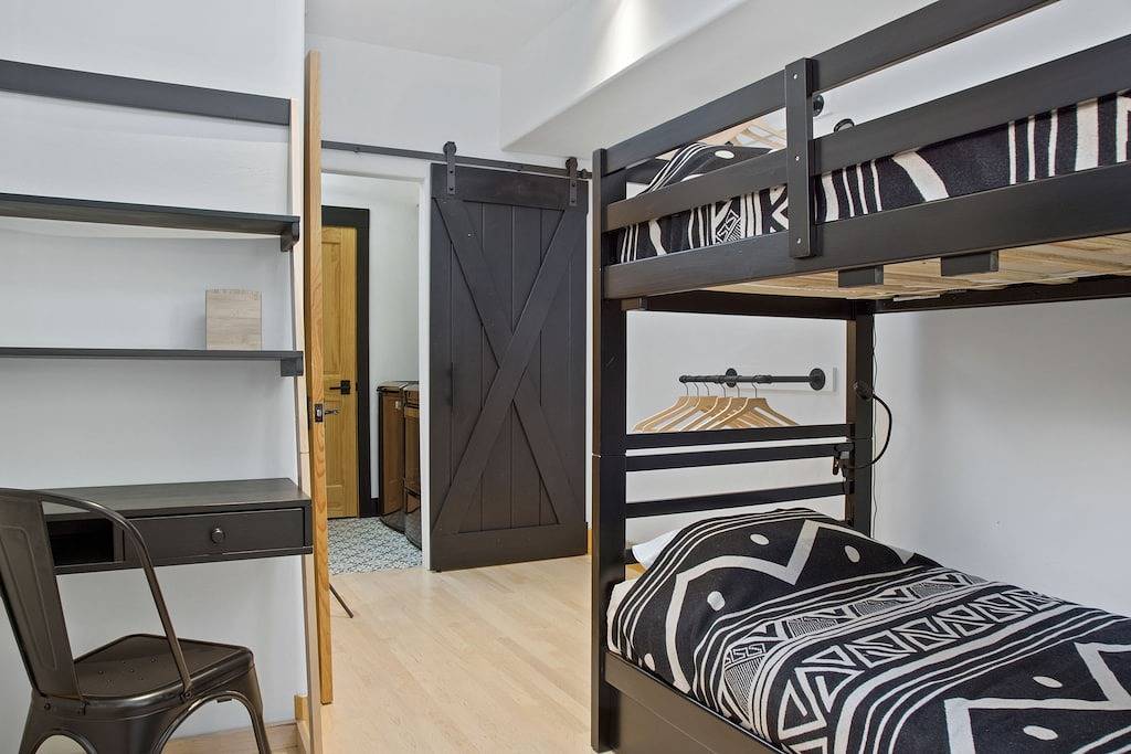 Gorgeous ski-in/out townhome with private hot tub & mountain & sunset views in Mountain Village, Telluride Ski Resort