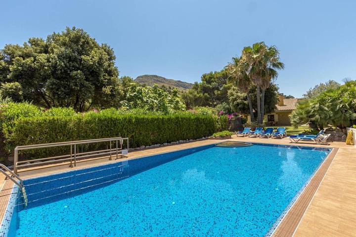 Maison de vacances "Formosa" avec piscine, Wi-Fi, climatisation et jardin in Cala Sant Vicenc, Pollença
