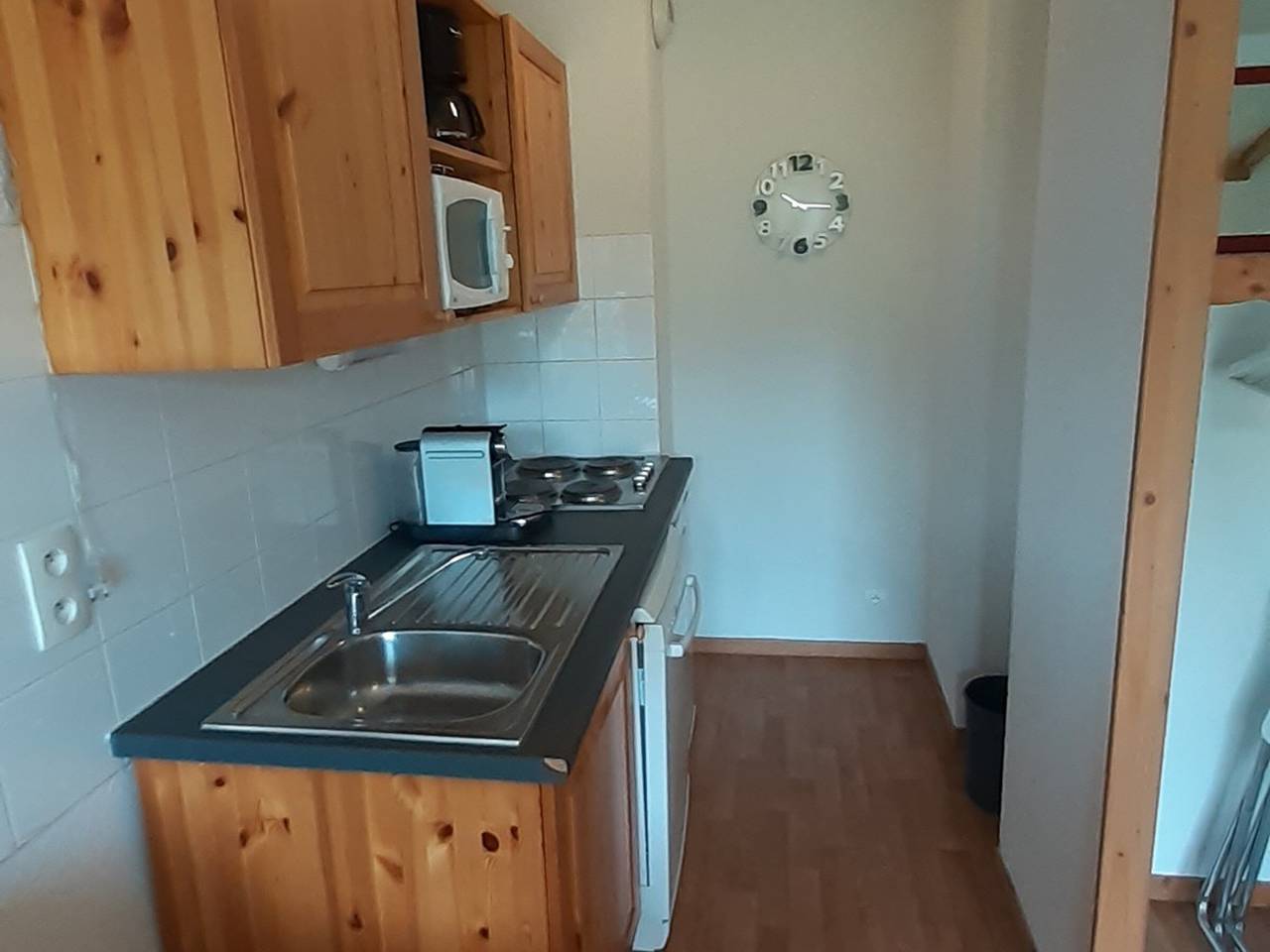 Apartamento entero, Apartamento de 2 habitaciones para 4 personas, cerca de la telecabina y tiendas in Valfréjus, Modane