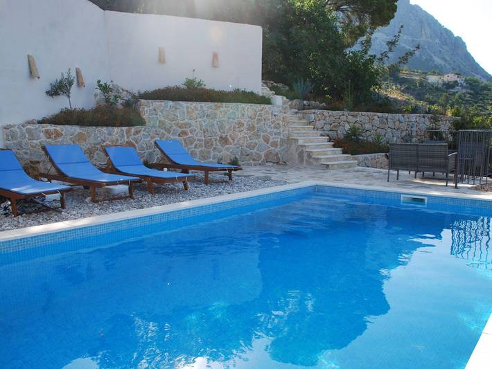 Dom wakacyjny dla 8 osób, z Balkon/ taras i Balkon oraz Taras i Ogród w Podgora