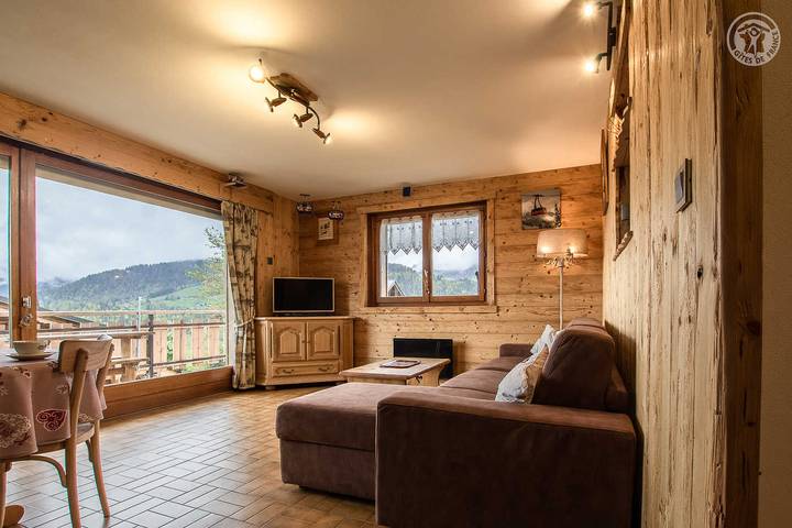 Gîte pour 4 personnes, avec terrasse et balcon/terrasse, animaux acceptés à Notre-Dame-de-Bellecombe - 4