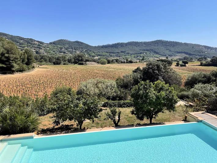 Villa pour 10 personnes, avec Terrasse ainsi que Jardin et Vue à Saint-Cyr-sur-Mer