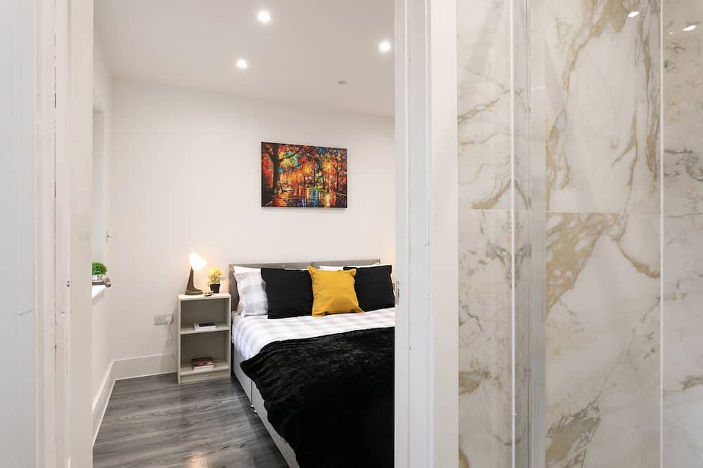 Entire apartment, Nottingham Top Serviced Home (Chayil Experts) in Nottingham, East Midlands