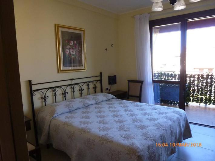 B&b per 3 persone, con Terrazza e Giardino nonché Panorama a Pula Cagliari