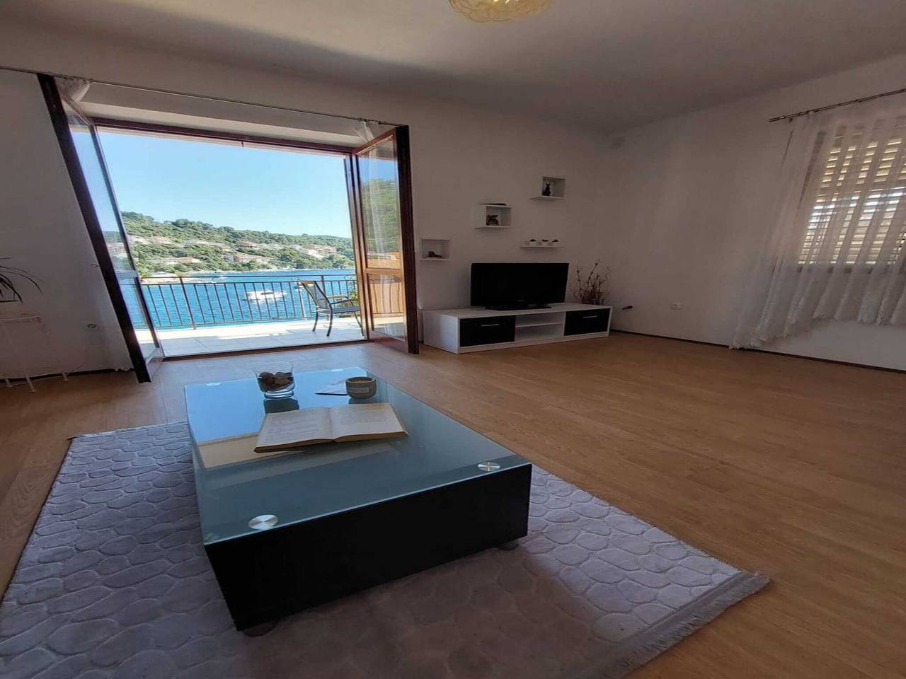 Entire apartment, Apartment Dominik - Two Bedroom Apartment with Terrace and Sea View in Blato, Korcula