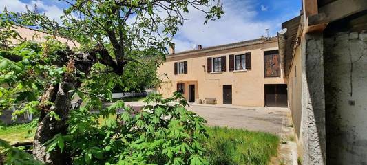 Gîte pour 12 personnes, avec vue et jardin, animaux acceptés dans Gorges de la Méouge