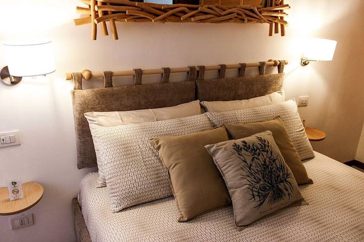 Lussuosa villa con 3 Camere, Giardino, Perfetta per le Famiglie, vicino al Mare. in Porto Badino, Terracina