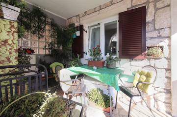 Ferienwohnung für 2 Personen, mit Terrasse, mit Haustier in Premantura