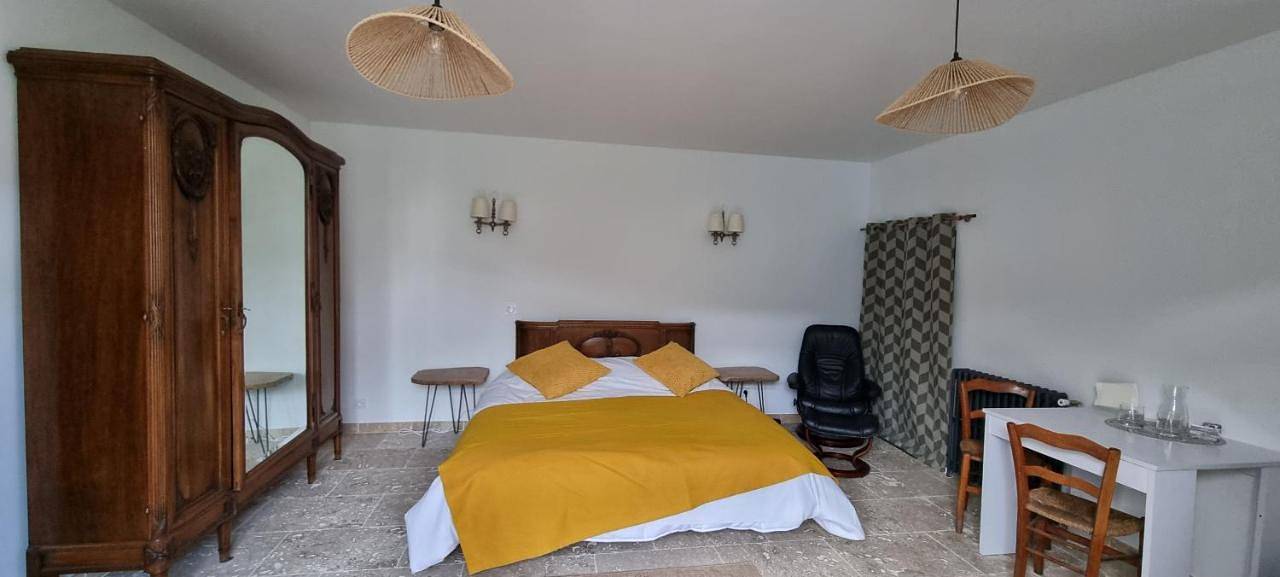 Appartement entier, La Métairie du Château, Elie l Chambre Climatisée in Aussillon, Région de Castres