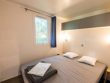 Camping pour 4 Personnes dans Sainte-Catherine-de-Fierbois, Région de Chinon, Photo 3