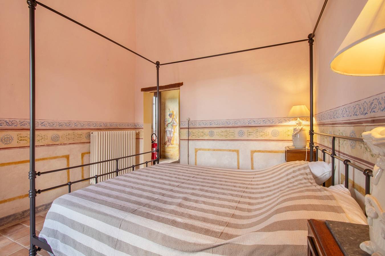 Appartement entier, Appartement 'Cerere' avec terrasse partagée, Wi-Fi et climatisation in Bisceglie, Barletta-Andria-Trani