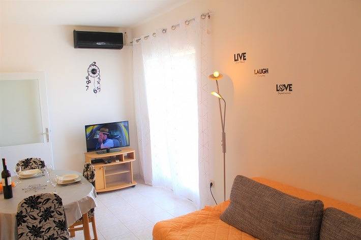 Ferieleilighet for 4 personer, med balkong / terrasse, dyr tillatt i Primosten