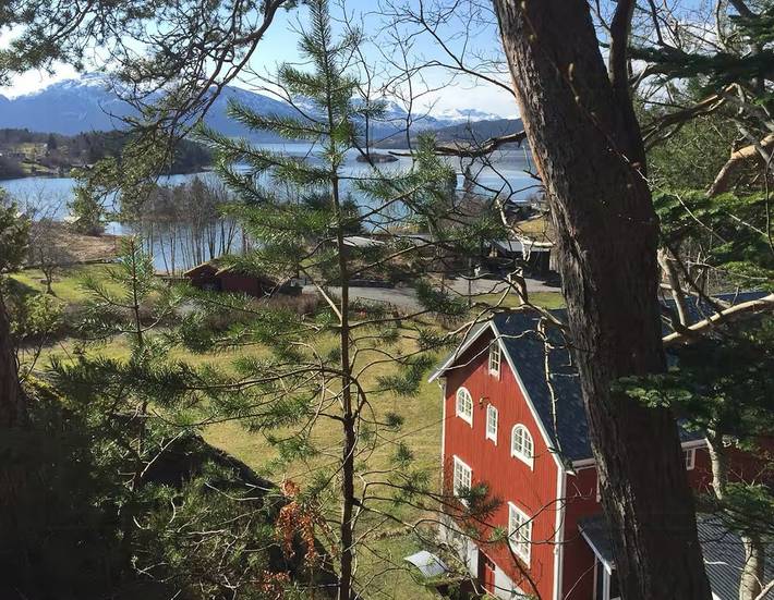 Ferienhaus für 9 Personen, mit Terrasse und Garten in Kristiansund