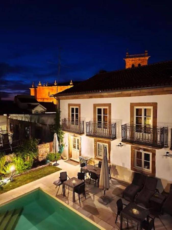 Location de vacances pour 8 personnes, avec terrasse et piscine dans Torre de Moncorvo