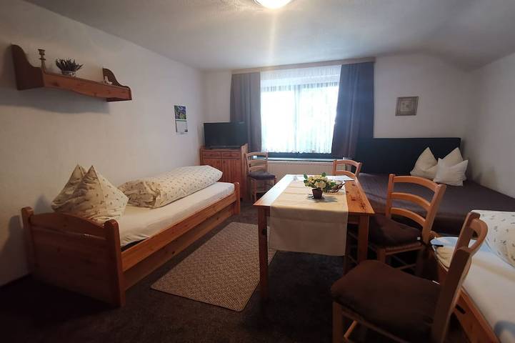 Mehrbettzimmer - Ferienhof Sarodnick in Lauta, Lausitzer Seenland