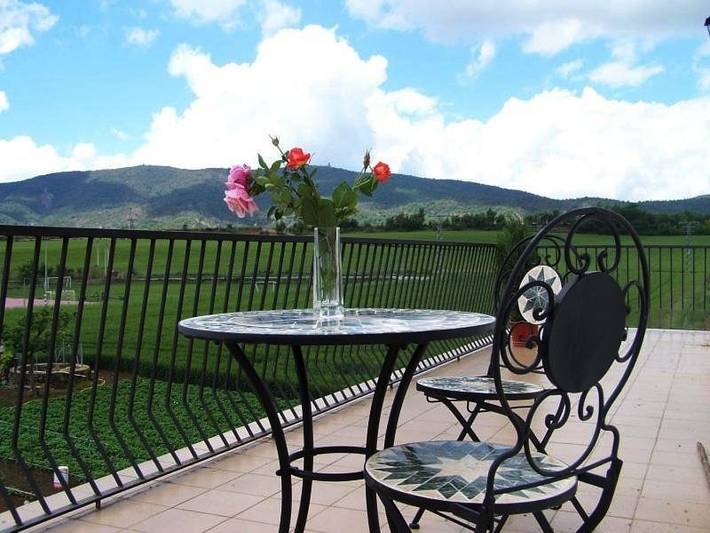Hôtel pour 3 personnes, avec Terrasse ainsi que Jardin et Vue