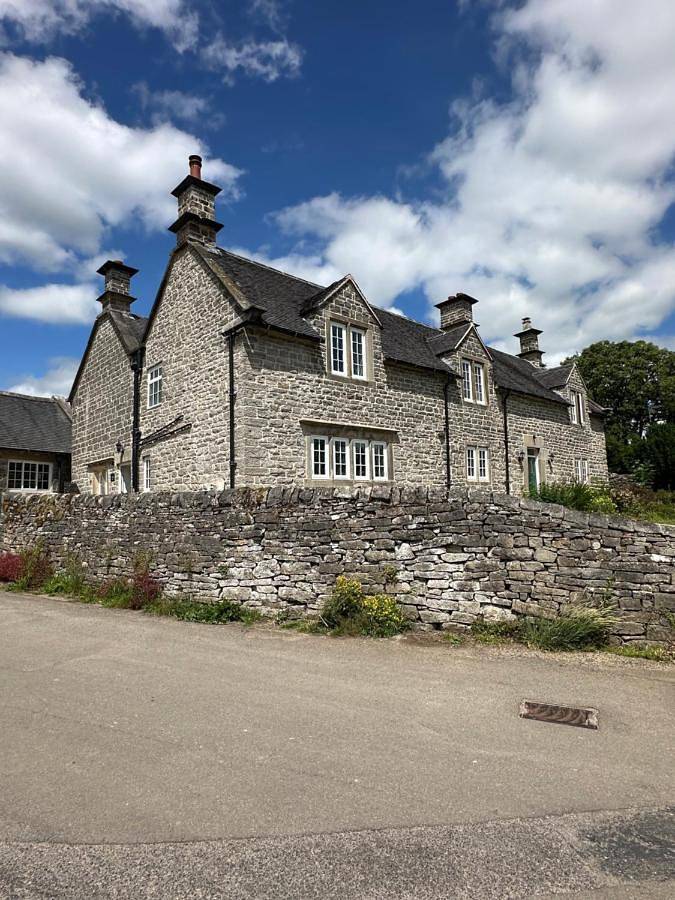 Bed and breakfast for 4 people, with view and garden in Peak District