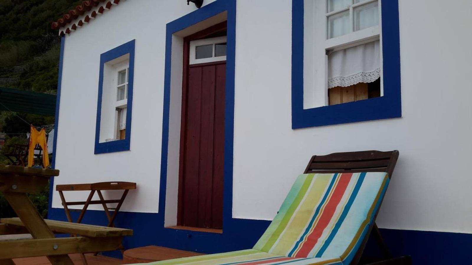 Holiday Home 'Casa Da Fajãnzinha' with Sea View, Private Terrace and Wi-Fi in Santa Bárbara (Vila do Porto), Santa Maria øya