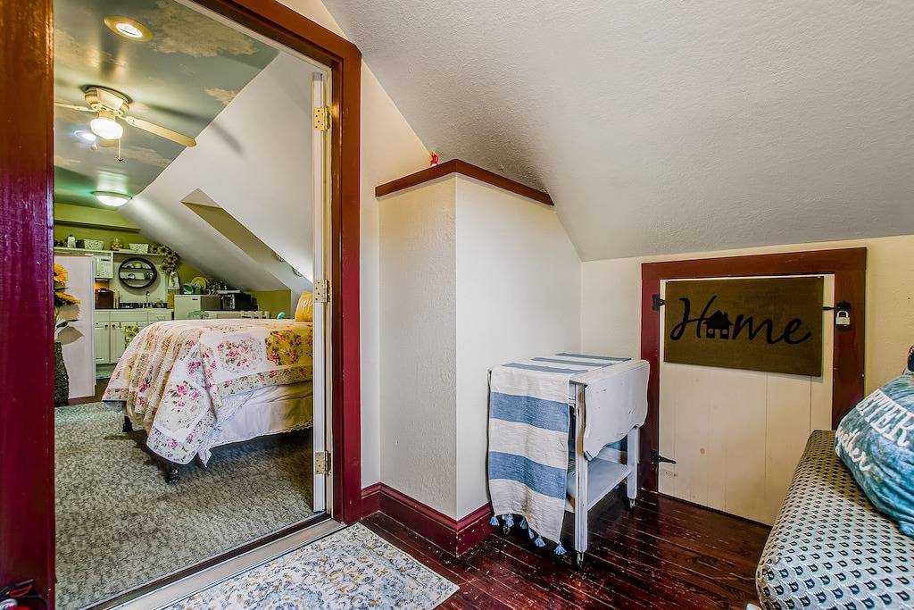 Ganze Wohnung, Historic studio with kitchenette & easy parking - near dining & walk to downtown in Savannah, Chatham County