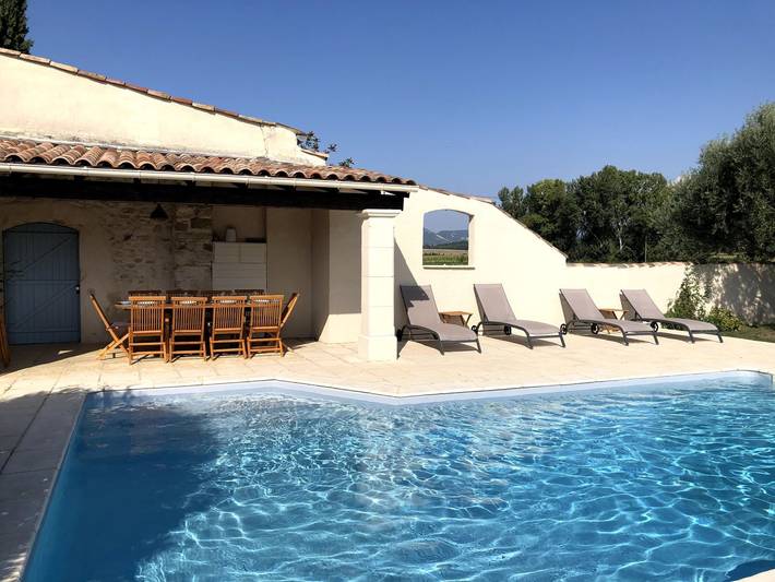 Gîte pour 10 personnes, avec jardin ainsi que piscine et terrasse à La Bégude-de-Mazenc - 3