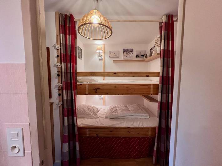 Gîte pour 4 personnes, avec balcon et vue à Montclar - 3