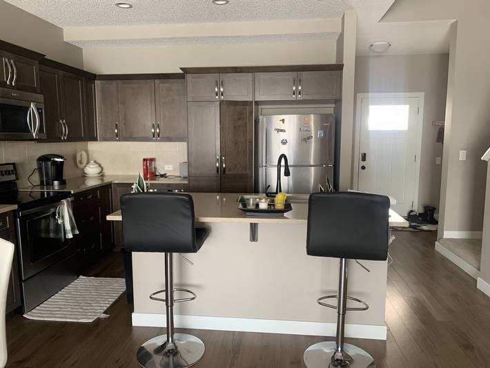 Room for 2 people in Calgary