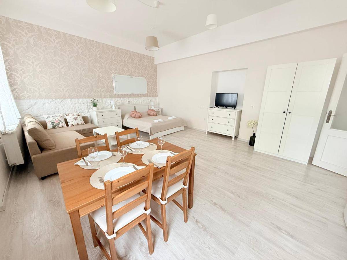 Cały apartament, Pacsirta Apartmanház in Eger, Komitat Heves
