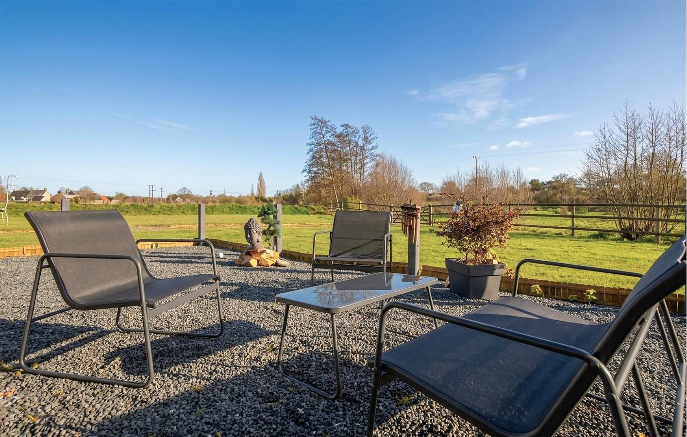 Geräumige 2-Zimmer-Wohnung mit Garten in der Nähe von Lessay und dem Fluss L'Ay in Lessay, Coutances und Umgebung