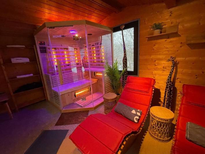 Ferienwohnung für 14 Personen, mit Pool und Sauna sowie Garten und Ausblick, kinderfreundlich in Hallenberg - 3