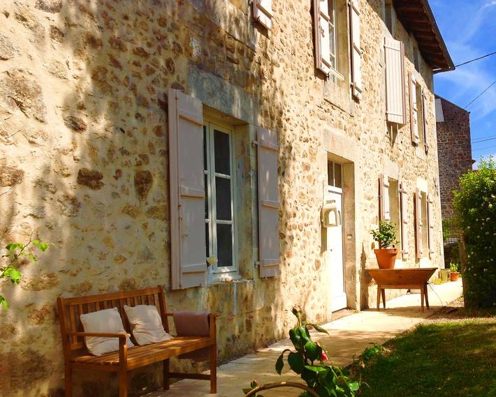Gîte pour 6 personnes, avec piscine, animaux acceptés à Mazières (homonymie)