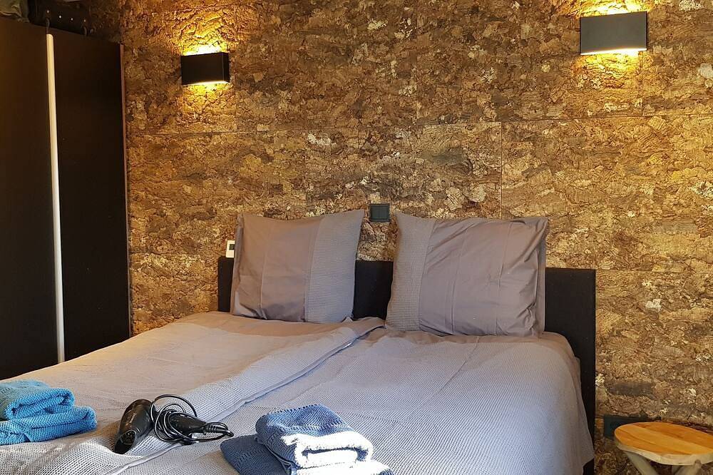 Poellodge, Hausboot mit herrlicher Terrasse und Aussicht. in Aalsmeer, Nordholland