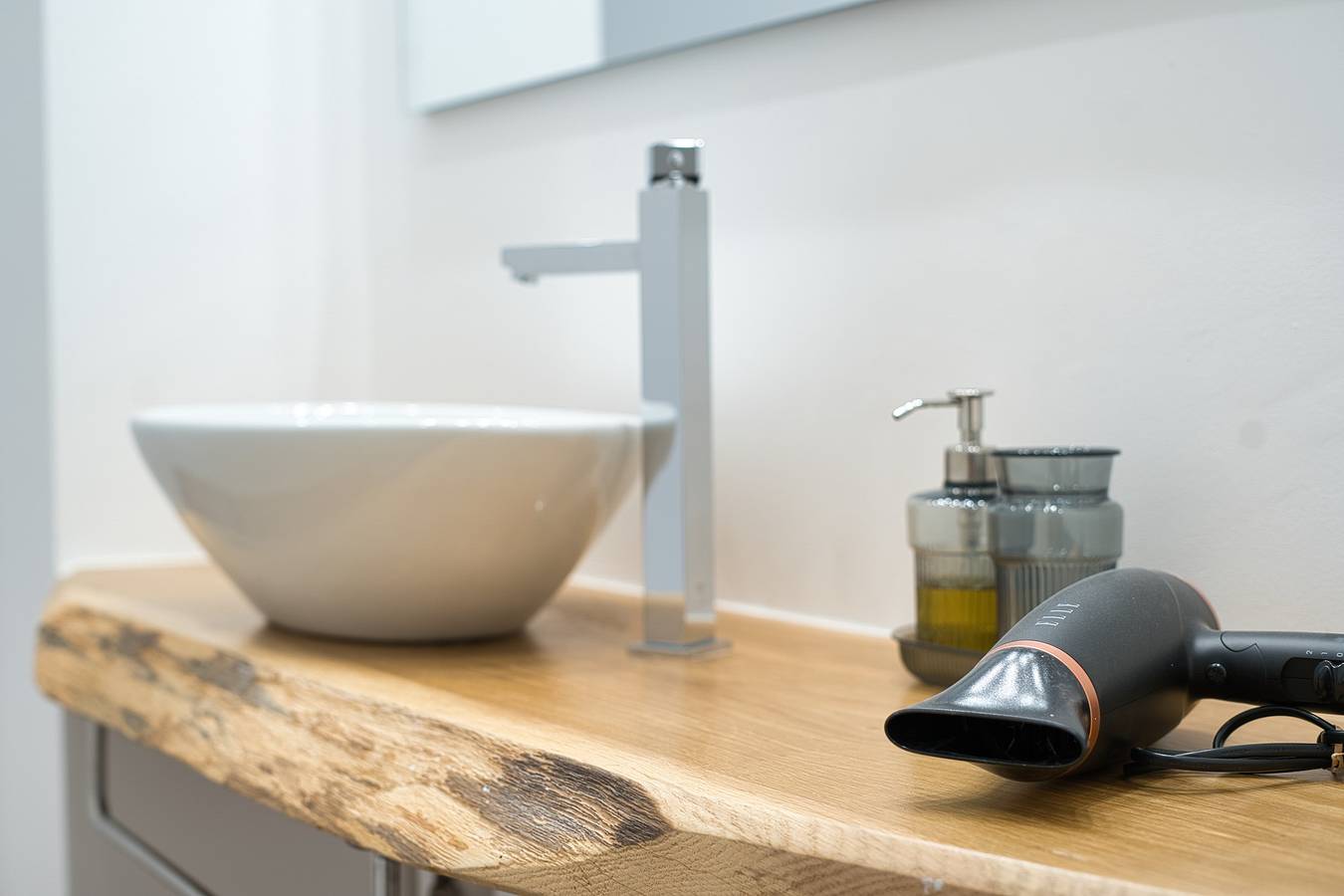 Apartamento entero, Mascari Suites - Aqua in Lecco, Alpes de Bérgamo Occidental