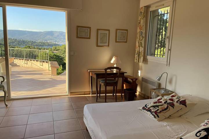 Villa pour 14 personnes, avec jardin, animaux acceptés dans Cap Bénat - 2