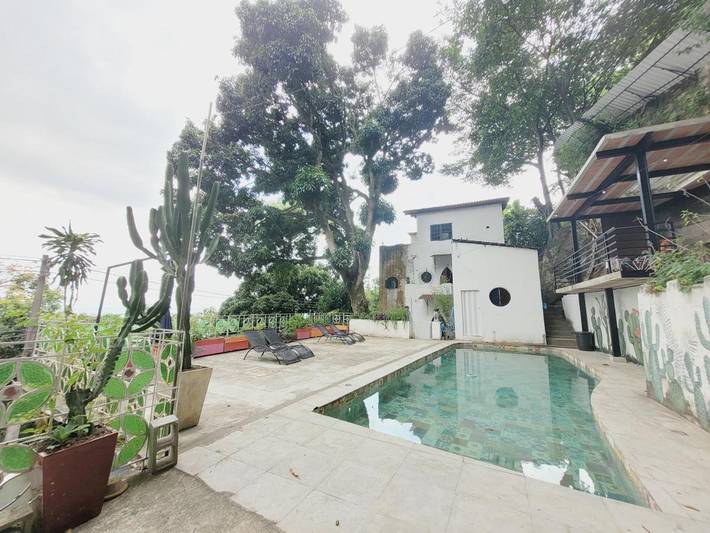 Casas e apartamentos de temporada para 2 pessoas, com jardim e vista para o lago e ainda piscina and vista em Santa Teresa (RJ)