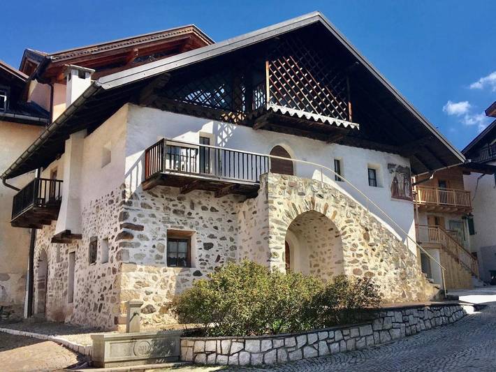 Location de vacances pour 6 personnes, avec terrasse et vue à Transacqua