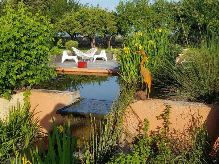 Location de vacances pour 2 personnes, avec vue ainsi que piscine et jardin à Azay-sur-Cher - 3