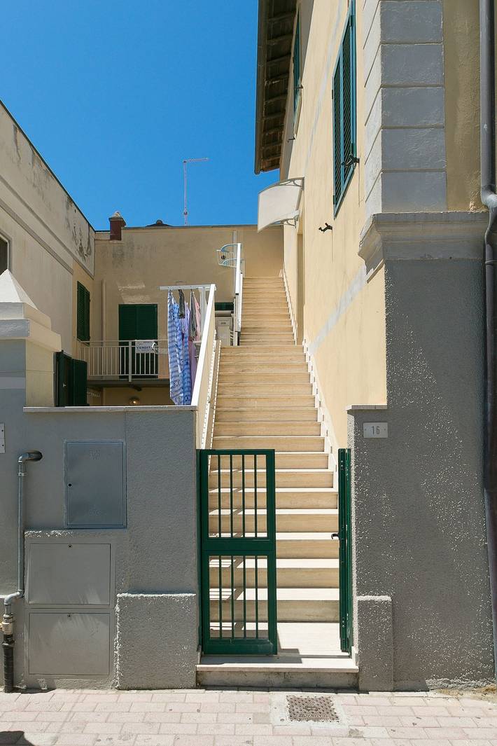 Appartamento intero, 4 posti letto - Bientinesi - 🏙️ Centro San Vincenzo: moderno a 20mt dal mare in Spiaggia di Rimigliano (San Vincenzo), San Vincenzo