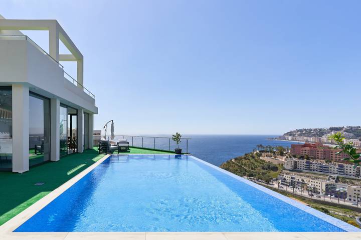 Chalet para 10 personas, con Balcón y Jacuzzi en Costa Tropical