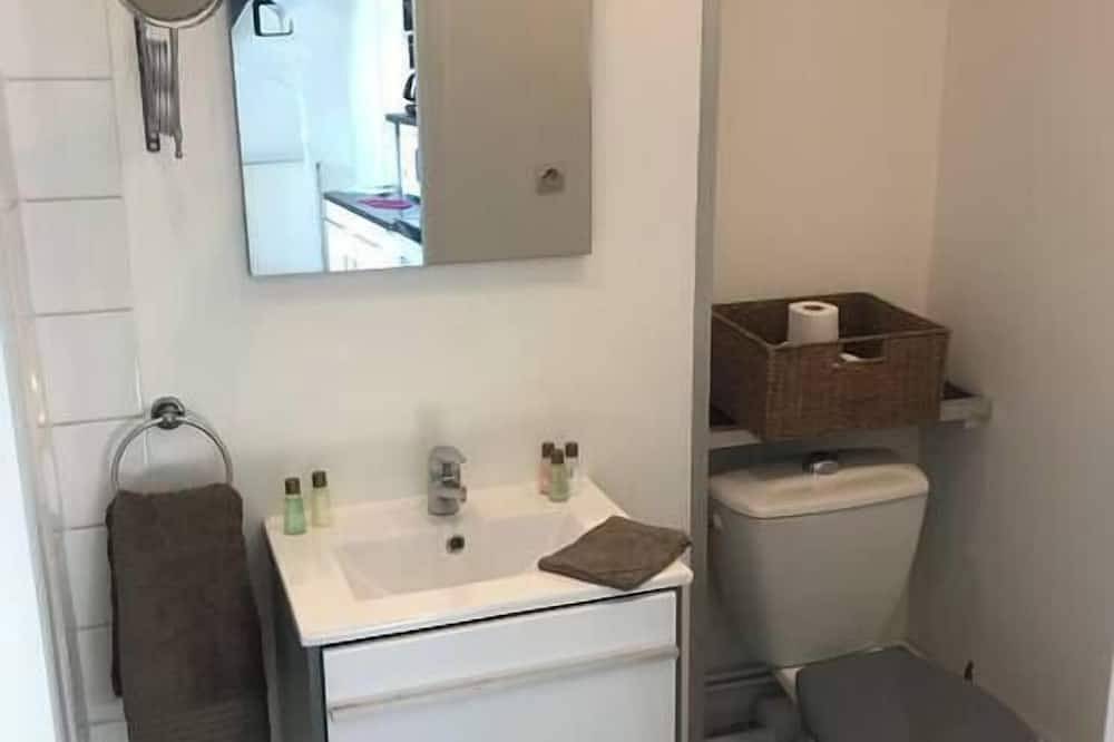 Entire apartment, Studio 25 M2, studio 25 m2 centre ville d'arras in Arras, Arras region