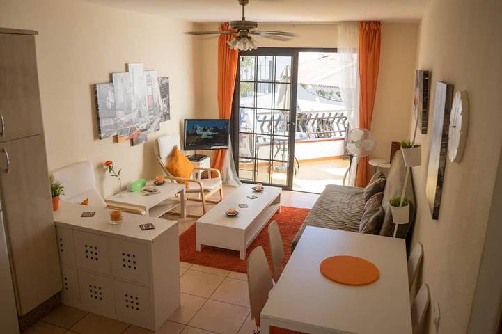 Ferienwohnung für 4 Personen, mit Balkon und Pool - 1