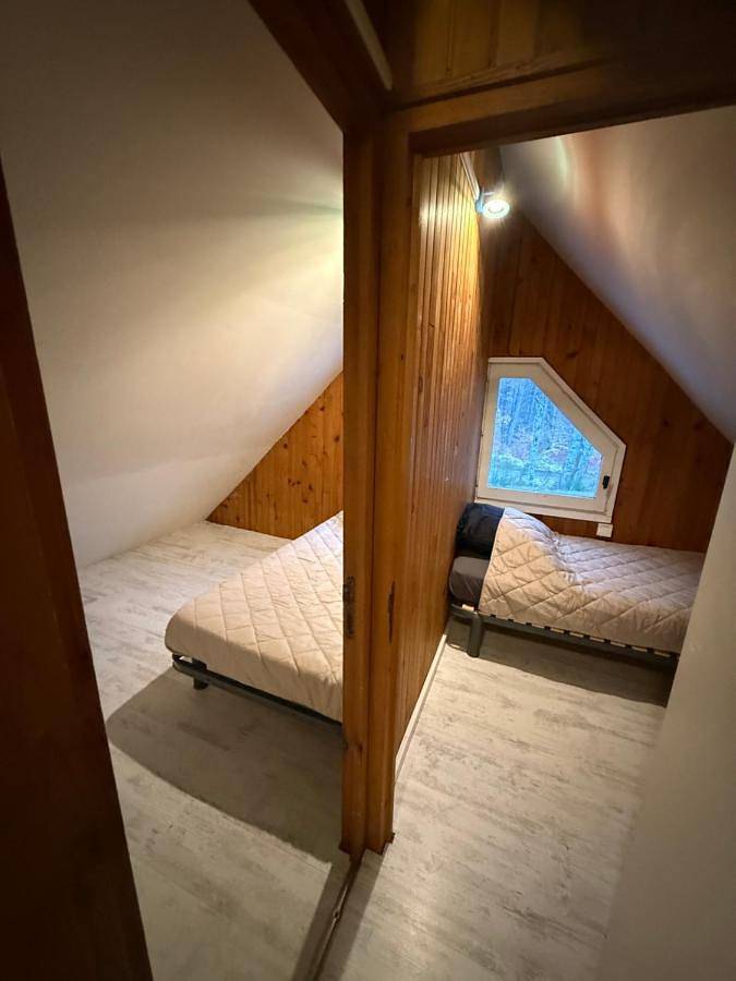 Lk gîte la forêt in Chénérailles, Région d'Aubussargues