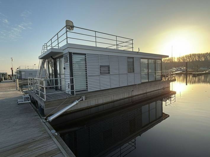 Ferienhaus für 4 Personen, mit Balkon und Terrasse in der Mecklenburger Bucht
