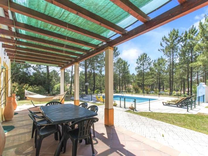 Casa de férias para 6 pessoas, com jardim e terraço em Alcácer do Sal