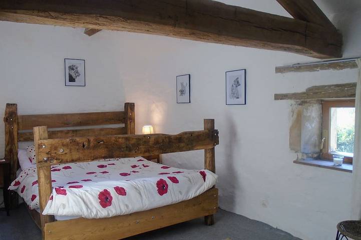 Location de vacances pour 8 personnes, avec Jardin à Charroux - 2