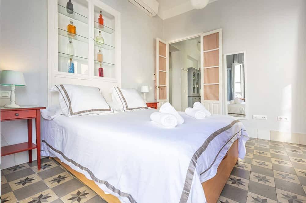 Ganze Wohnung, Descubrehome Santa Cruz Huge Private Terrace with Giralda View in Casco Antiguo, Sevilla