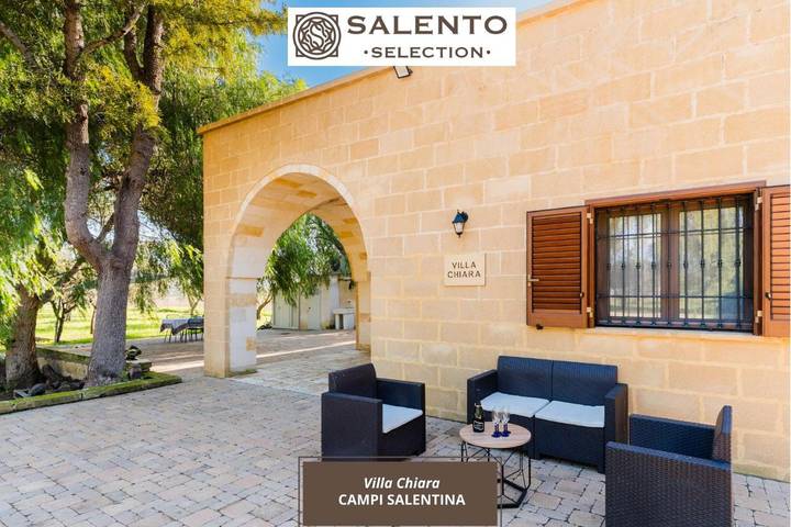 Casa vacanza per 8 persone, con giardino e piscina a Campi Salentina